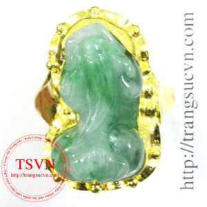 Tỳ Hưu khi đánh làm đồ trang sức như nhẫn, mặt dây, lắc, hoặc móc đeo. Tỳ Hưu cũng thường được đặt trong két để hút tiền và giữ của cho gia chủ và đặc biệc là không phân biệt kích thước lớn nhỏ