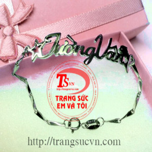 Lắc tay mang tên bạn