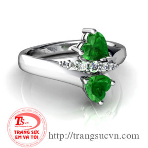 Bán Chiếc nhẫn Emerald, nhẫn Emerald có giấy kiểm định, giao hàng toàn quốc.