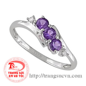Nhẫn thạch anh tím
