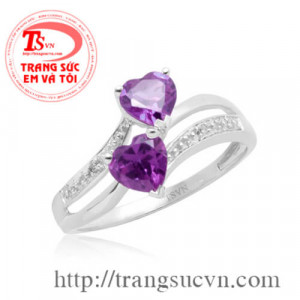 Nhẫn nữ trái tim