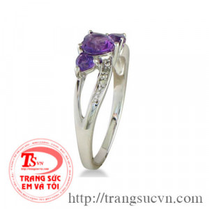 Nhẫn thạch anh tím trái tim