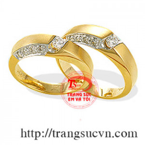 nhẫn cưới dôi tình yêu