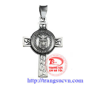 Thánh giá huy hiệu