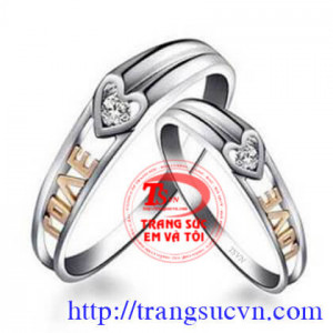 Đôi nhẫn cưới love gắn kim cương