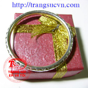 Lắc tay chạm vân