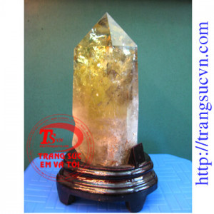 Trụ thạch anh vàng