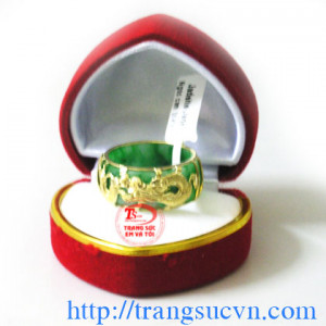 Nhẫn ngọc cẩm thạch thiên nhiên, bạn được đặt theo số tay (size) của bạn.