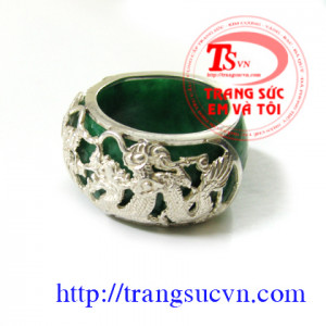 Bán Nhẫn ngọc bọc bạc,Giá nhan ngoc boc bac 99% Nhẫn ngọc bọc bạcGiá tốt,ngọc bọc bạc Chất liệu:Ngọc Jadeite,Bạc/Màu sắc:Xanh,Trắng/Cung cấp bởi:Trang Sức Em Và Tôi.Trangsucvn.com -Website Bán Trang Sức Nam Nữ.Bạc.Vàng.Đá quý Có Giấy Kiểm Định Đá Quý và V