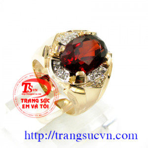 Nhẫn nam garnet facet