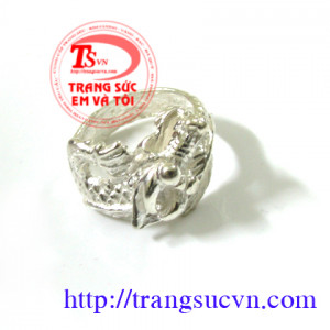 Nhẫn rồng cuộn