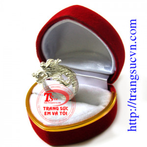 Nhẫn rồng cuộn