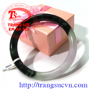 Vòng vân trắng xanh lục