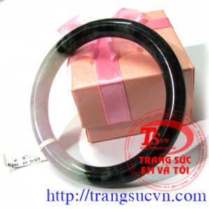 Vòng vân trắng xanh lục