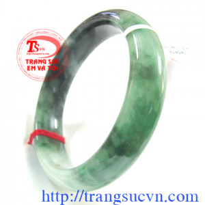 Lắc Ngọc Jadeite sơn thủy, vân xanh lý