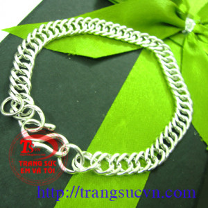 lắc bạc nam đẹp