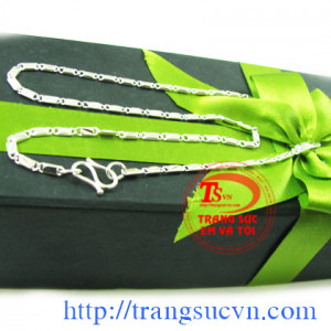 Dây chuyền mặt khúc