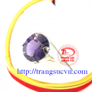 Nhẫn thạch anh tím