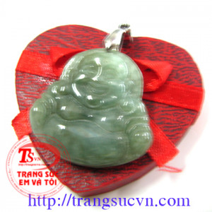 Phật ngọc đeo cổ