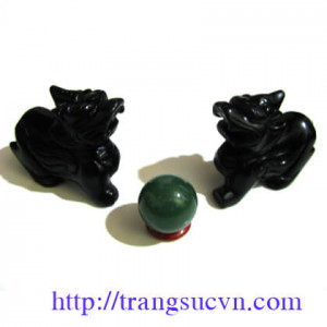 Cặp tỳ hưu đen