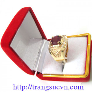 Nhẫn nam đá Garnet