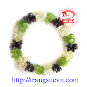 Vòng tay đá quý ba màu