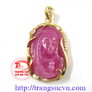 Tượng Đức Maria bằng đá Ruby thiên nhiên,Tượng được tạc trên chất liệu đá ruby thiên nhiên của lục yên việt nam,Sản phẩm có giấy kiểm định Đá quý,Tượng được bọc vàng 18k Có giấy kiểm định vàng kèm theo sản phẩm