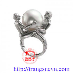 Nhẫn uyên Ương phù hợp cho cả nam và nữ. Là sản phẩm đặc biệt, được thiết kế riêng cho những người muốn tìm phong cách khác biệt