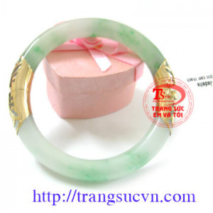 Vòng Jadeite bọc Vàng