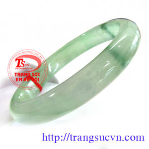 Vòng  Phỉ Thúy Trong đẹp