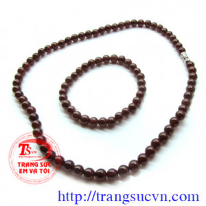 Garnet bộ tay và cổ