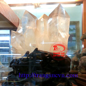 Thạch anh tinh thể phong thủy