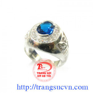 Nhẫn bạc đá xanh