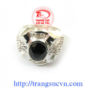 Đá đen nhẫn bạc