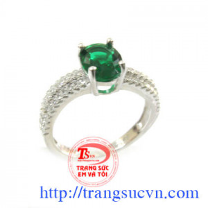 Đá lục nhạt bac 925 hàng Hong Kong