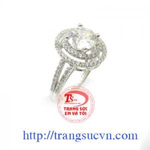 Nhẫn bạc đá trắng kiểu đẹp