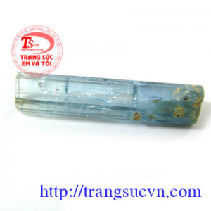 Aquamarine màu xanh tinh thể