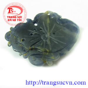 Cá chép hóa Rồng Saphir