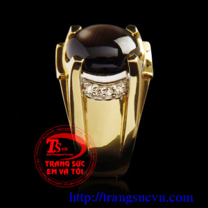 Nhẫn nam được chế tác trên chất liệu vàng 14k