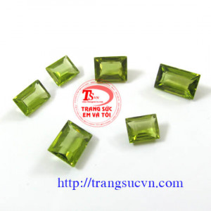 Đá Peridot Vuông và Chữ Nhật