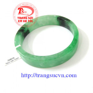 Vòng tay ngọc Vuông
