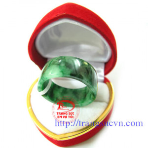 Jadeite-Ngọc cẩm thach,Nhẫn