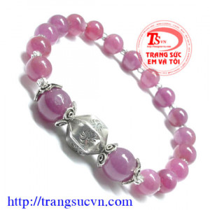 Ruby vòng tay cầu kỳ