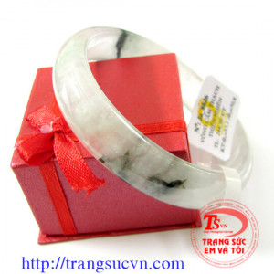 Bán Vòng ngọc phỉ thúy trong,Giá Vòng ngọc phỉ thúy trong giấy kiểm định Vòng ngọc phỉ thúy trong bán toàn quốc Trangsucvn.com -Website chuyên Trang sức Nam Nữ. Vàng bạc, quý, ngọc. Có quý và vàng. Đặt hàng tại Sức Em Và Tôi theo yêu cầu