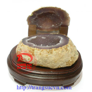 Bán Tụ Bát Bảo Quý,Giá Tụ Bát Bảo Quý giấy kiểm định Tụ Bát Bảo Quý bán toàn quốc Trangsucvn.com -Website chuyên Trang sức Nam Nữ. Vàng bạc, quý, ngọc. Có quý và vàng. Đặt hàng tại Sức Em Và Tôi theo yêu cầu