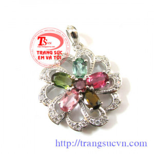 Bán Mặt dây Toumaline,Giá Mat day toumaline Có giấy kiểm định®Mặt dây Toumaline  bán toàn quốc Trangsucvn.com -Website chuyên Trang sức Nam Nữ. Vàng bạc, quý, ngọc. Có quý và vàng. Đặt hàng tại Sức Em Và Tôi theo yêu cầu