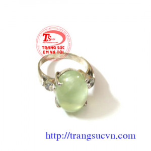nhẫn đá màu xanh Prenit thiên nhiên