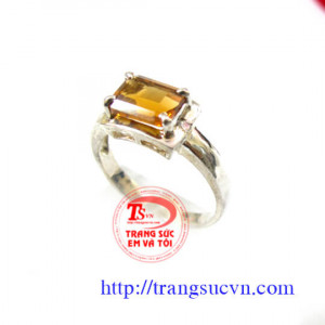 Nhẫn nữ thạch anh vàng