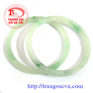 Bán Cặp Ngọc miến điện,Giá Cap ngoc mien dien Có giấy kiểm định® Cặp Ngọc miến điện bán toàn quốc Trangsucvn.com -Website chuyên Trang sức Nam Nữ. Vàng bạc, quý, ngọc. Có quý và vàng. Đặt hàng tại Sức Em Và Tôi theo yêu cầu