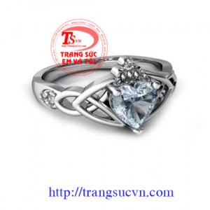 Nhẫn nữ topaz thiên nhiên